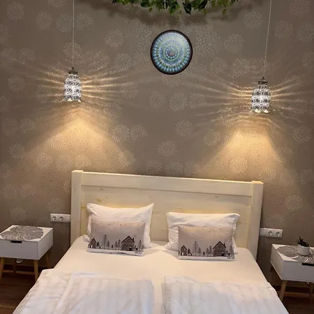 Armoni Safit Mandala - Romantic Near Flexum Thermal Appartement Mosonmagyaróvár